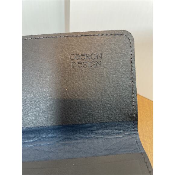 Oberon Checkbook Cover Embossed Blue Leather With Divider Flap New - Picture 4 of 8